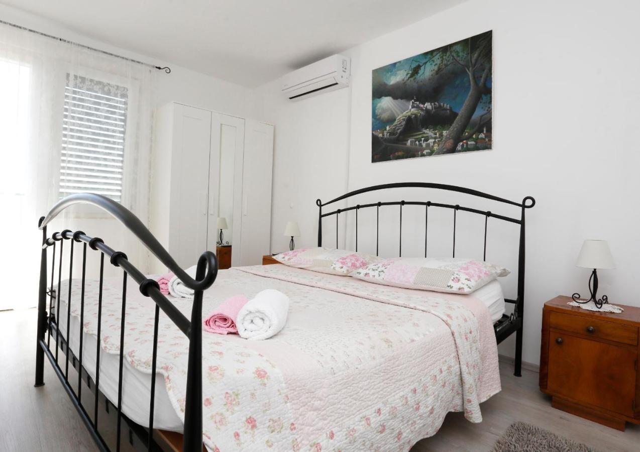 Holiday Home Miklica Klis المظهر الخارجي الصورة