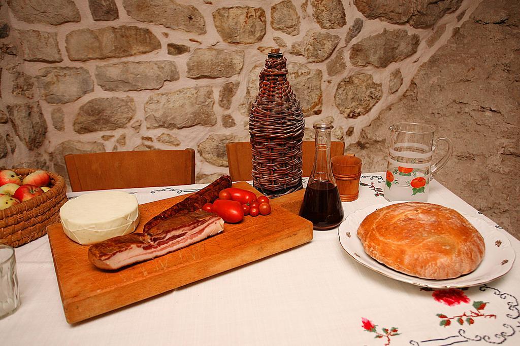 Holiday Home Miklica Klis المظهر الخارجي الصورة